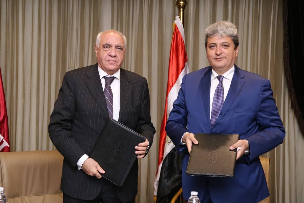 Future University in Egypt signs two cooperation protocols with the Egyptian and Arab organizations for human rights
