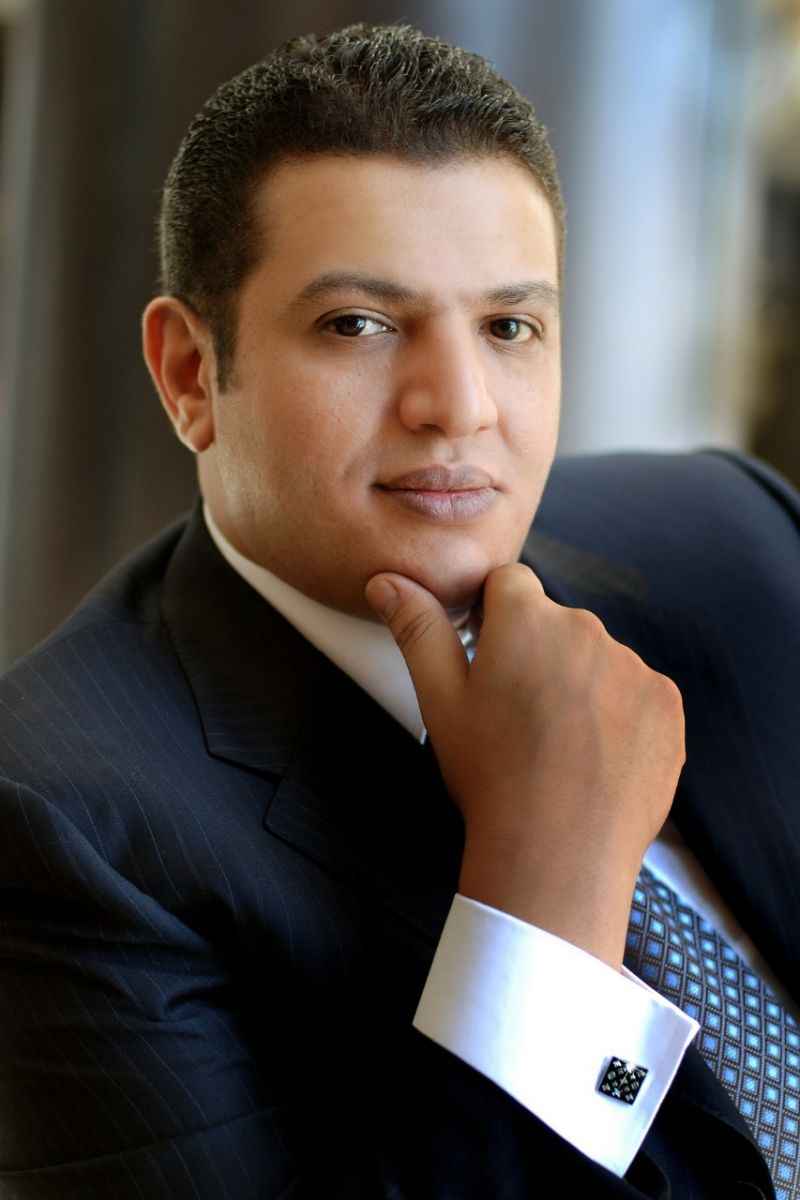 خالد عزازى