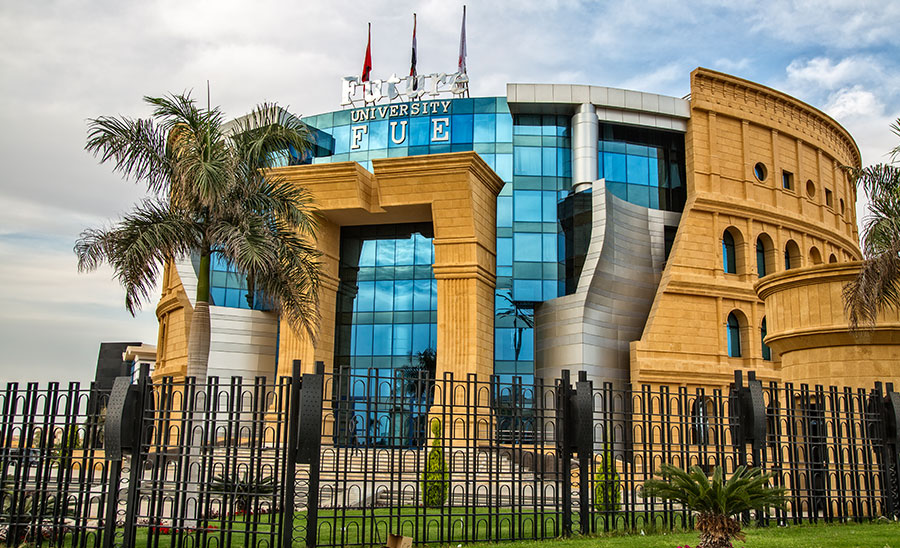 جامعة المستقبل هي افضل جامعة خاصة مصرية .. تمنح شهادة دولية مشتركة مع جامعات أجنبية مرموقة