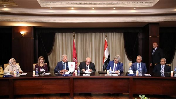 جامعة المستقبل توقع بروتوكولي تعاون مع المنظمتان المصرية والعربية لحقوق الإنسان